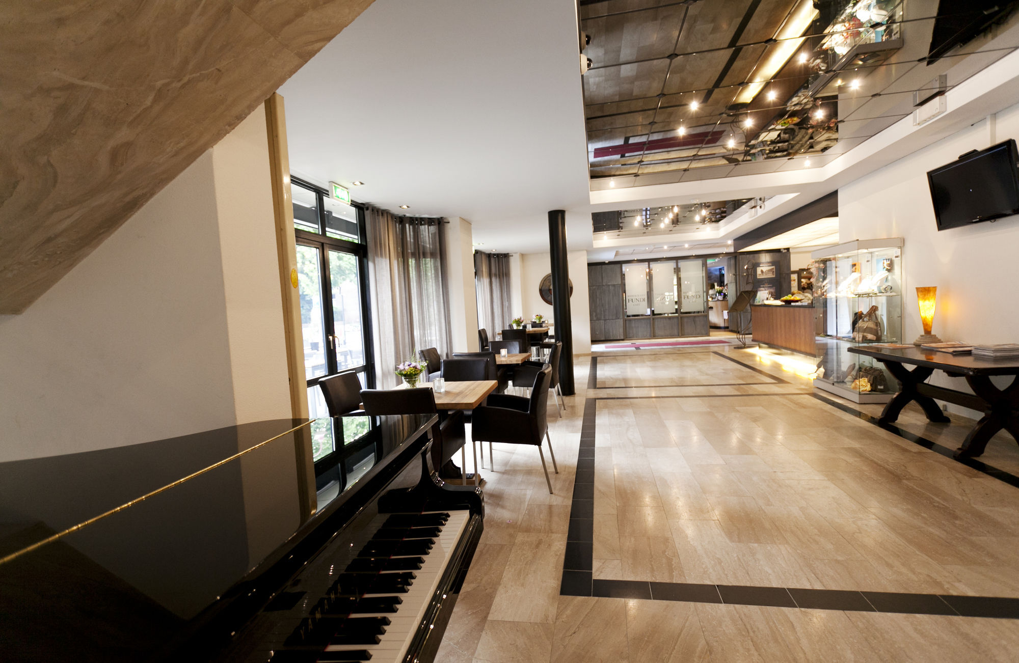 Fletcher Hotel-Restaurant De Korenbeurs 马德 外观 照片